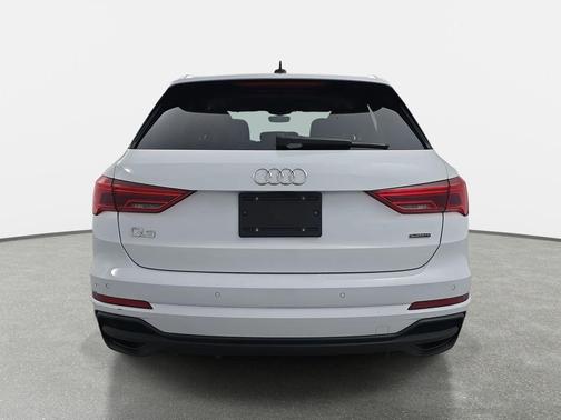 2023 Audi Q3 45 S line Premium Plus