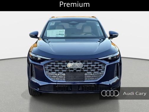 2025 Audi Q5 Premium TFSI quattro S tronic