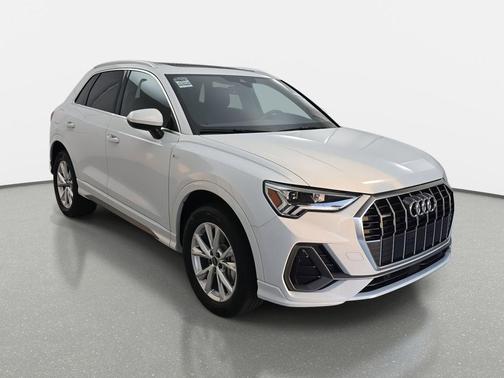 2025 Audi Q3 45 S line Premium Plus