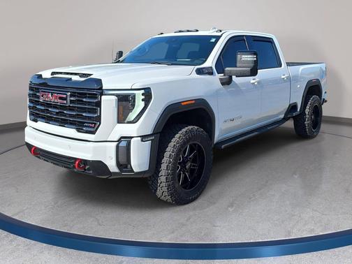 Summit White 2024 GMC Sierra 2500 AT4