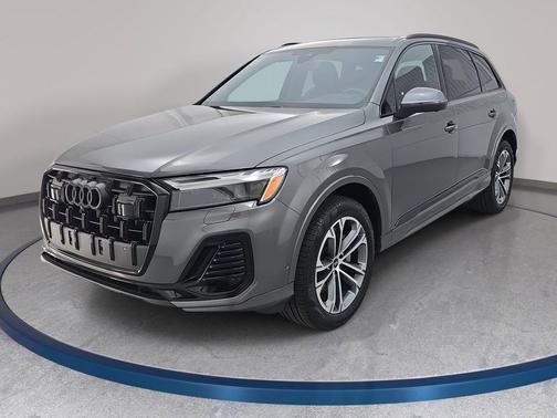 Samurai Gray Metallic 2025 Audi Q7 45 Premium
