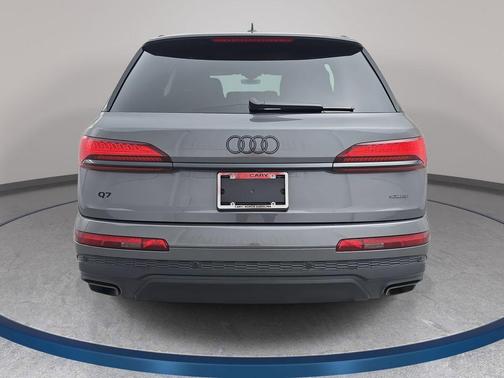 Samurai Gray Metallic 2025 Audi Q7 45 Premium