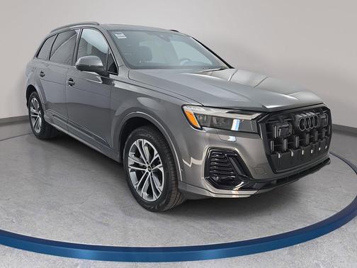 Samurai Gray Metallic 2025 Audi Q7 45 Premium