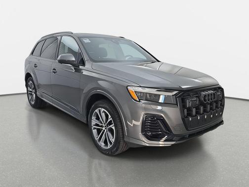 2025 Audi Q7 45 Premium