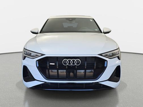 2022 Audi e-tron Sportback S line Premium Plus