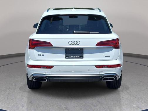 Ibis White 2023 Audi Q5 45 S line Premium