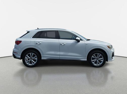 2022 Audi Q3 45 S line Premium Plus