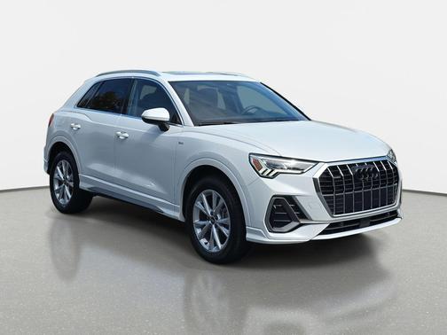 2022 Audi Q3 45 S line Premium Plus