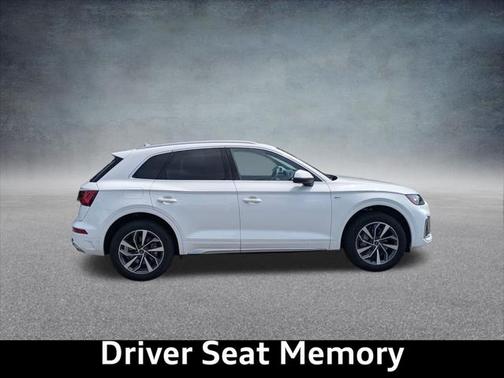 2024 Audi Q5 45 S line Premium