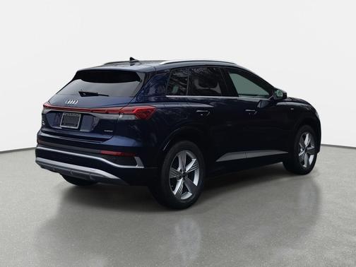 2023 Audi Q4 e-tron Premium Plus 50 quattro