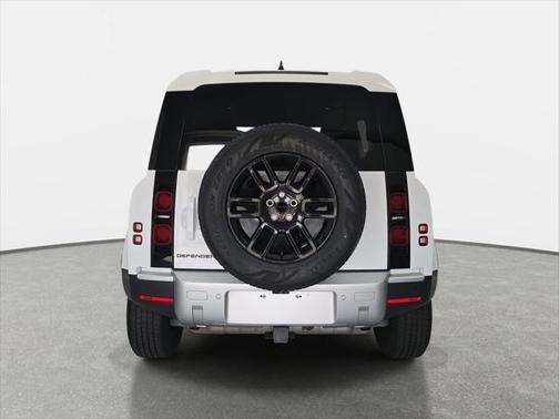 2024 Land Rover Defender 110 P300