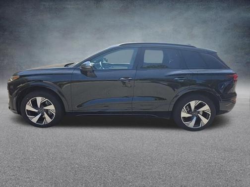 Mythos Black Metallic 2025 Audi Q6 e-tron Premium Plus quattro