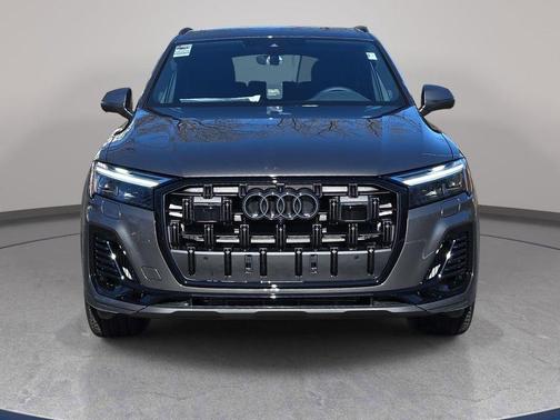 Samurai Gray Metallic 2026 Audi Q7 55 Premium Plus
