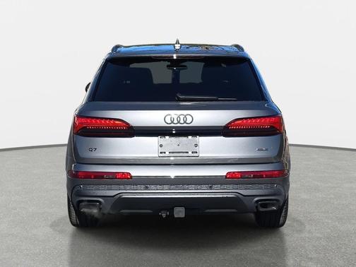 2026 Audi Q7 55 Premium Plus