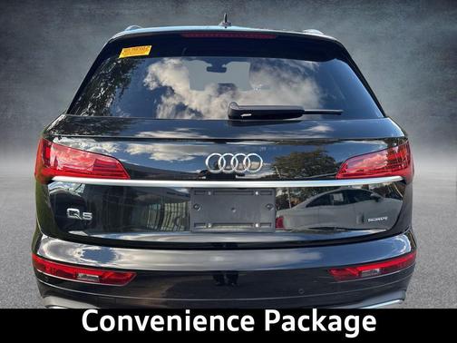 2023 Audi Q5 40 Premium Plus