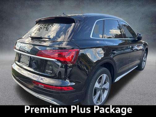 2023 Audi Q5 40 Premium Plus