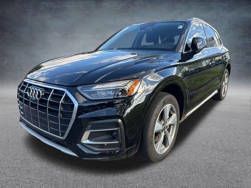 2023 Audi Q5 40 Premium Plus