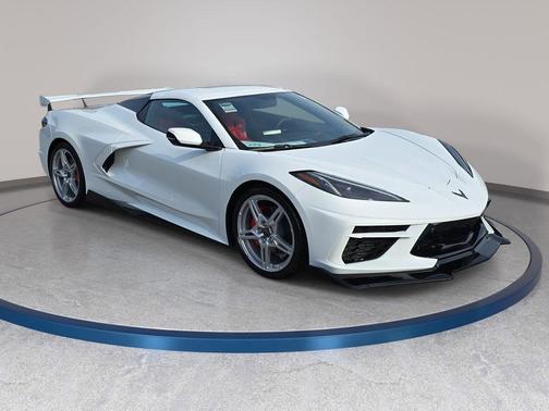 Arctic White 2023 Chevrolet Corvette Stingray w/2LT
