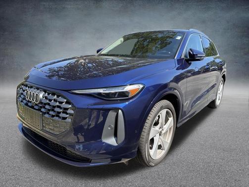 Navarra Blue Metallic 2025 Audi Q5 Prestige TFSI quattro S tronic