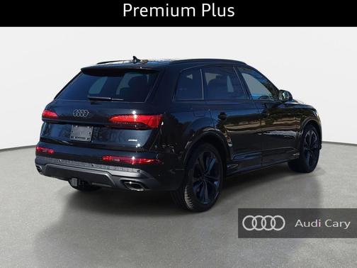 2026 Audi Q7 55 Premium Plus