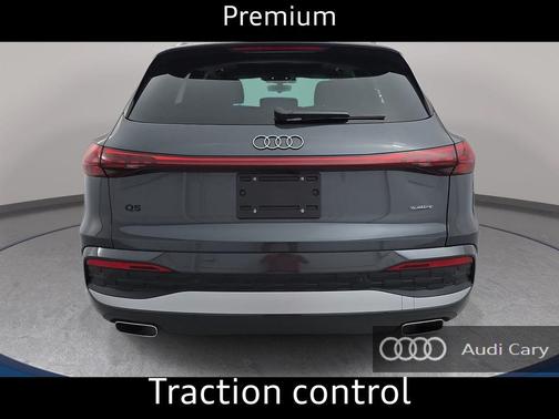 Tambora Gray 2026 Audi Q5 Premium TFSI quattro S tronic