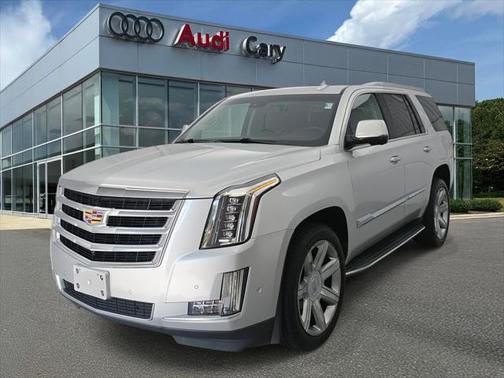 2017 Cadillac Escalade Luxury