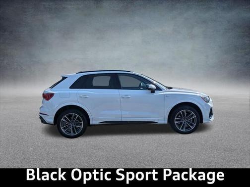 2022 Audi Q3 45 S line Premium