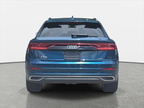 2022 Audi Q8 55 Premium