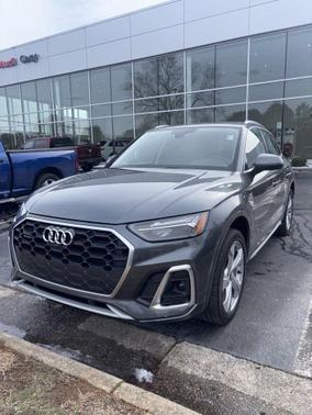 2023 Audi Q5 45 S line Premium Plus