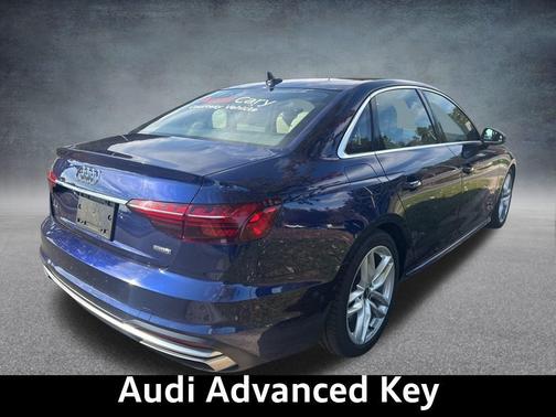 2022 Audi A4 45 S line Premium