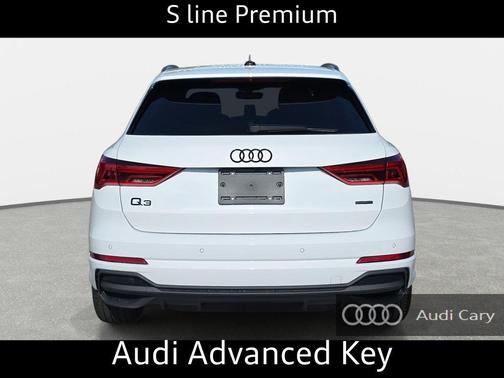 2025 Audi Q3 Premium 45 TFSI S line quattro Tiptronic