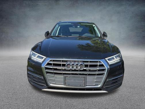 Mythos Black Metallic 2018 Audi Q5 2.0T Tech Premium