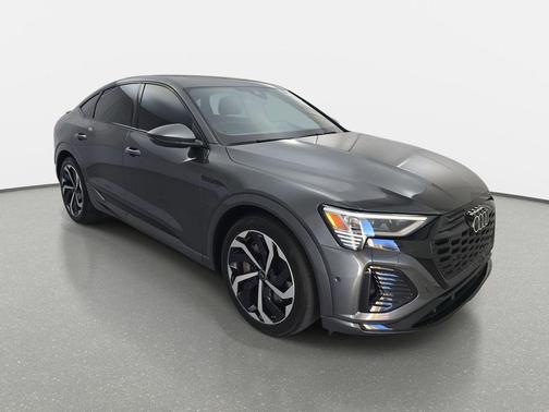 2024 Audi Q8 e-tron Prestige