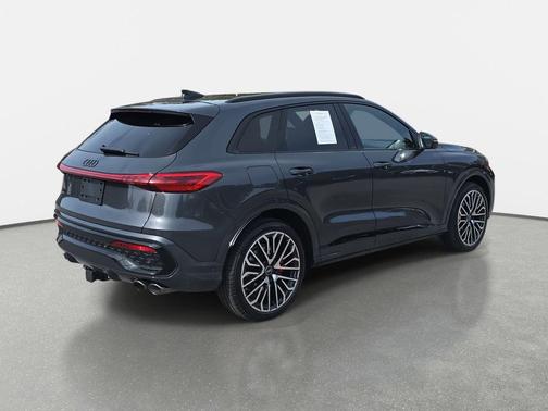 2025 Audi SQ5 3.0T Premium Plus