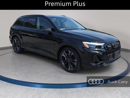 Mythos Black Metallic 2026 Audi Q7 quattro