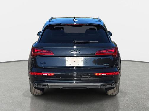 2024 Audi Q5 45 S line Premium