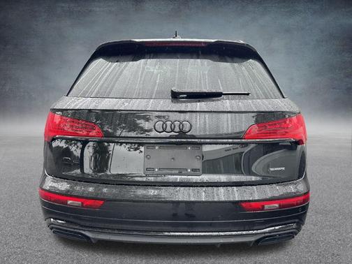 2024 Audi Q5 45 S line Premium