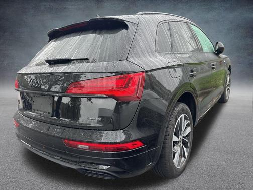 2024 Audi Q5 45 S line Premium