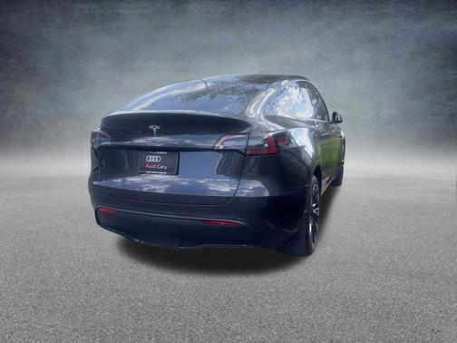 2024 Tesla Model Y Long Range Dual Motor All-Wheel Drive