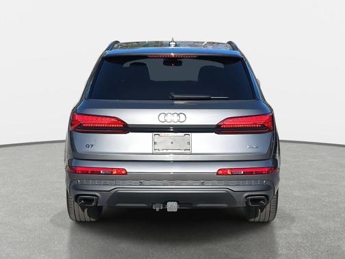 2025 Audi Q7 55 Premium Plus