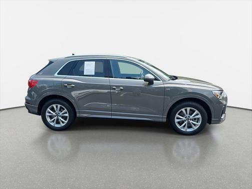 2023 Audi Q3 45 S line Premium Plus