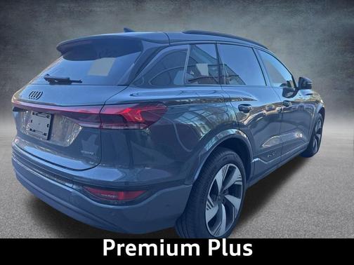2025 Audi Q6 e-tron Premium Plus quattro