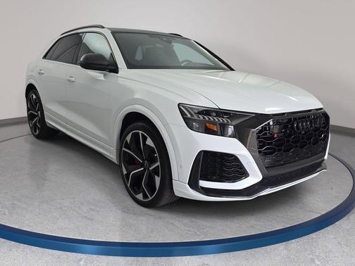 Glacier White Metallic 2023 Audi RS Q8 4.0T