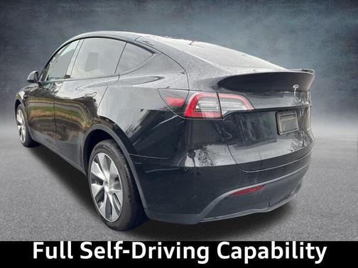 2023 Tesla Model Y Long Range Dual Motor All-Wheel Drive