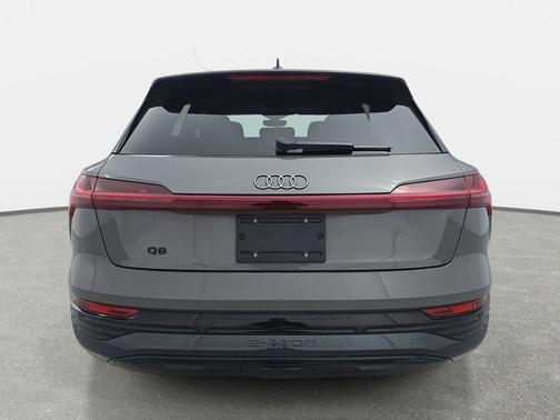 2024 Audi Q8 e-tron Premium Plus