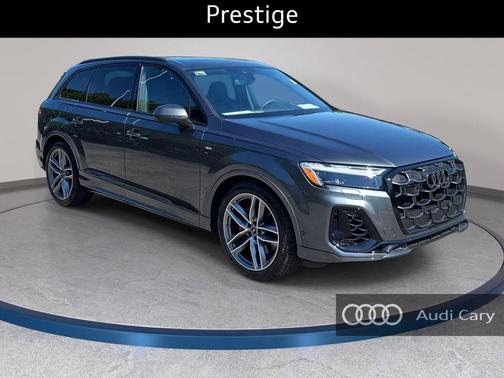 Daytona Gray Pearl Effect 2026 Audi Q7 55 Prestige