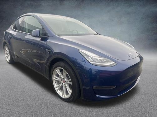 2022 Tesla Model Y Long Range Dual Motor All-Wheel Drive