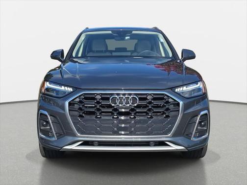 2022 Audi Q5 45 S line Prestige