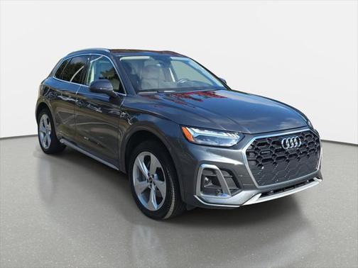 2022 Audi Q5 45 S line Prestige