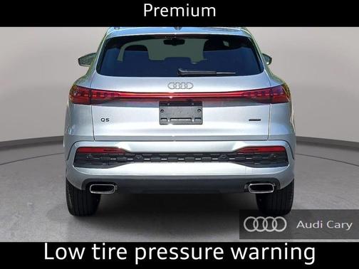 Florett Silver Metallic 2026 Audi Q5 Premium TFSI quattro S tronic